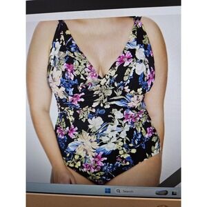 Time and Tru Women's One Piece Floral Lined Swimsuit Bathing Suit (24W-26W), 3XL